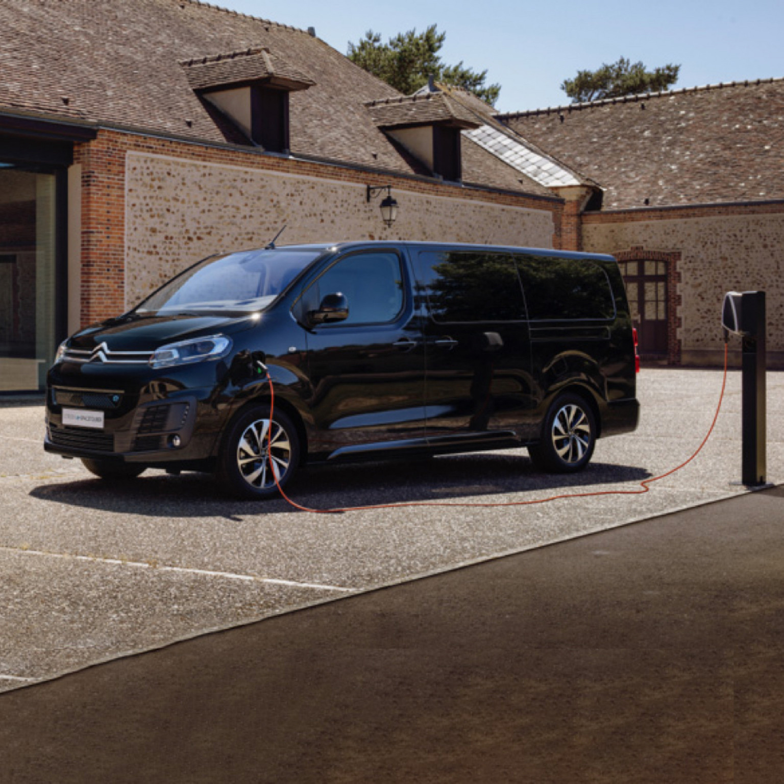 Citroen E-SpaceTourer Business | New 2024 7 Seater Electric Van Price and  Range