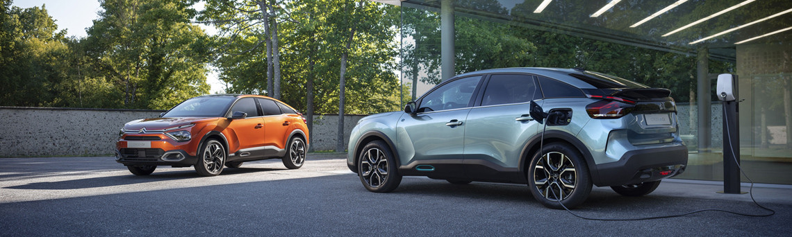 NEW C4 AND NEW Ë-C4 - 100% ËLECTRIC: CITROËN REINVENTS THE COMPACT HATCHBAC